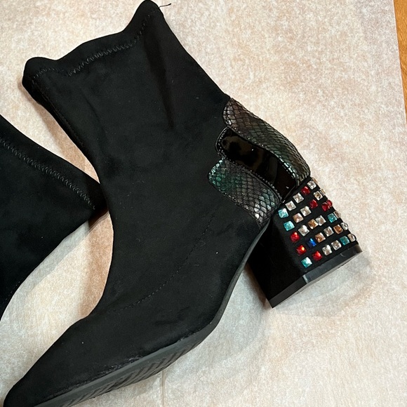NWOT - Faux Suede Ankle boots with Colourful Rhinestone Décor Heels (US 7) - Picture 6 of 12